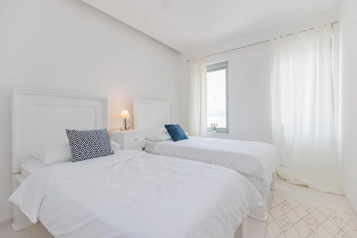 Luxury Apartment With Sea Wiew, Next To The Beach Sukošan Croácia