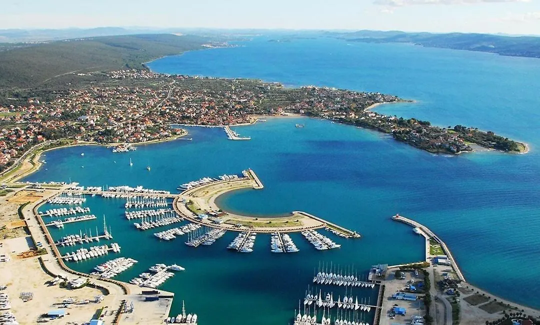 Luxury Apartment With Sea Wiew, Next To The Beach Sukošan