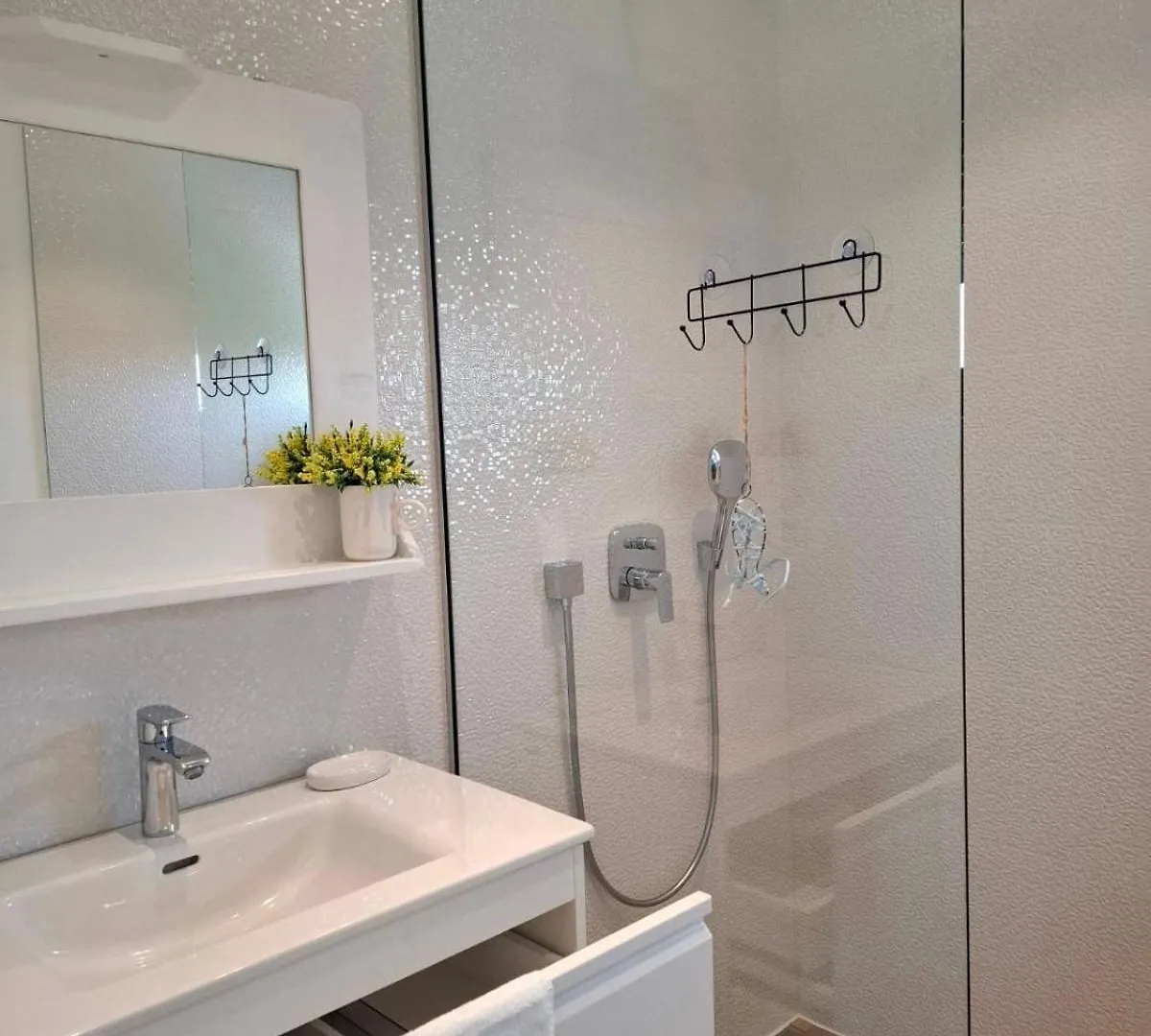 Luxury Apartment With Sea Wiew, Next To The Beach Sukošan